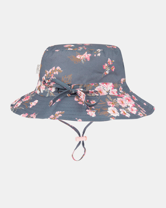 Toshi Sunhat | Felicia Moonlight